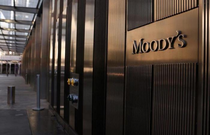 Moody’s rebaja un escalón la calificación soberana de Francia hasta Aa3