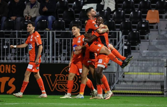 Estadio Laval. Camara en espíritu, los participantes cambian el partido… Las notas después de Amiens