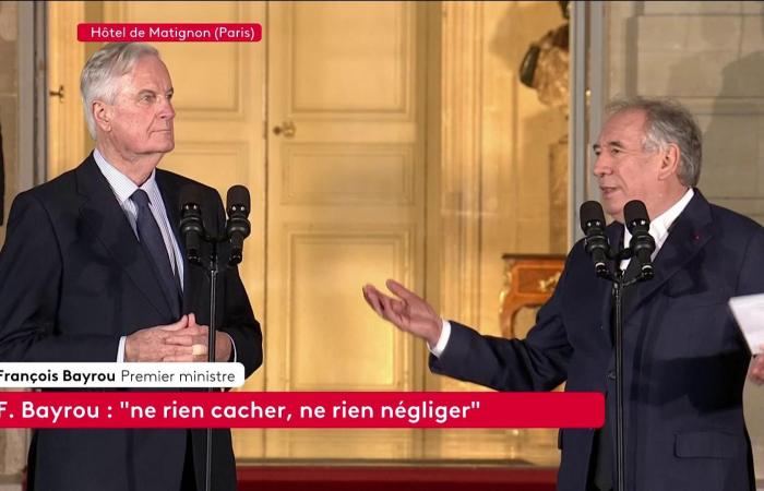 Los tres momentos del traspaso de poder entre Michel Barnier y François Bayrou que no hay que perderse