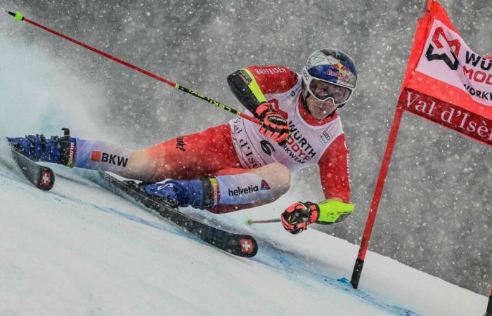 En Val d’Isère, Marco Odermatt redescubre la alegría de la victoria como gigante