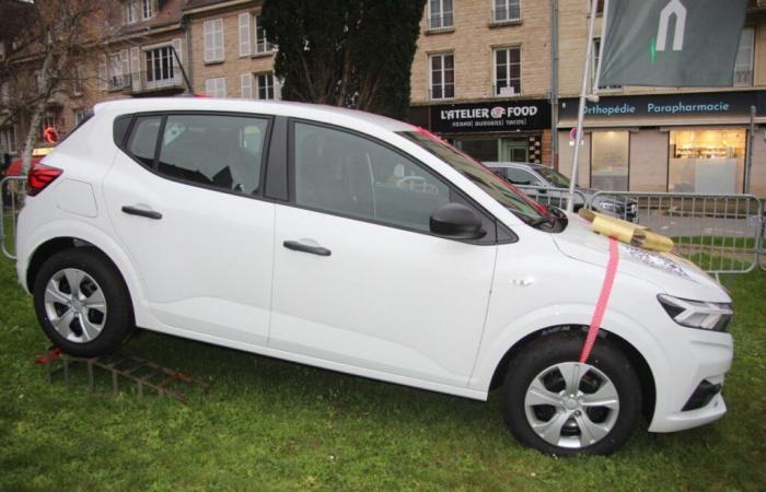 En Falaise, ¿quién ganará el coche de la Quincena Comercial?