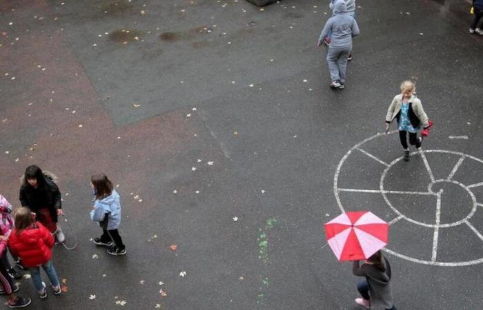 ¿Qué es este juego homofóbico que se juega en los parques infantiles?