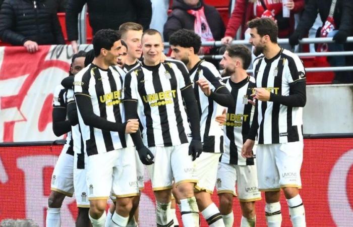 EN VIVO: ¡Charleroi golpea el tablero dos veces! (0-0)