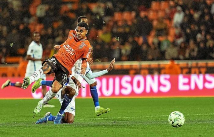 El FC Lorient recibe al Paris FC en una verdadera sorpresa, entre los dos primeros de la Ligue 2