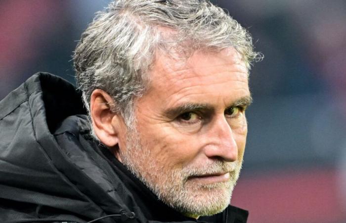 El Saint-Etienne despide a su entrenador Olivier Dall’Oglio