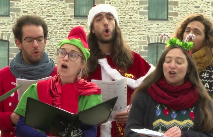 “Little Daddy Trash” Los duendes luchadores cantan la Navidad