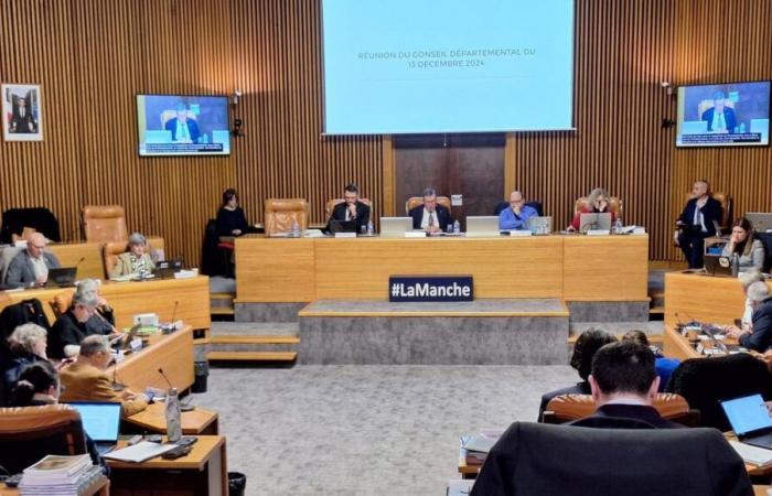 Circunvalación occidental de Cherbourg-en-Cotentin: duros debates en el consejo departamental de La Mancha