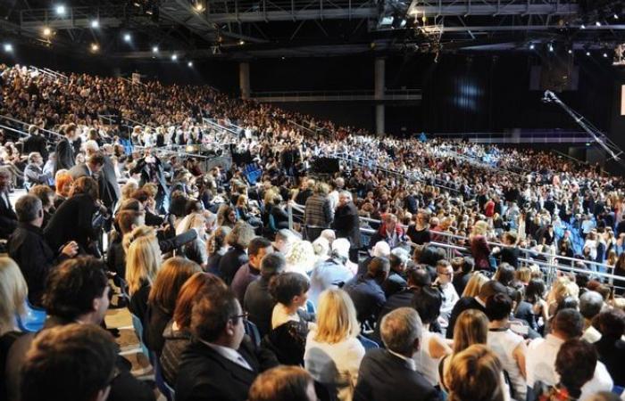 Jean-Pierre Foucault, Kev Adams, Patrick Bruel, Camille Cerf: en diciembre de 2014, se celebró en Orleans la elección de Miss Francia