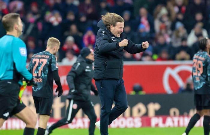 Fútbol; El Bayern de Múnich derrota al Mainz de Bo Henriksen