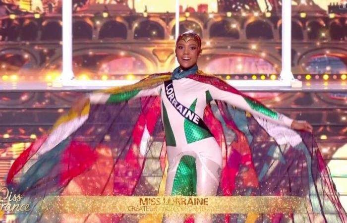 El disfraz de Miss Lorraine se burla de los internautas durante Miss Francia 2025