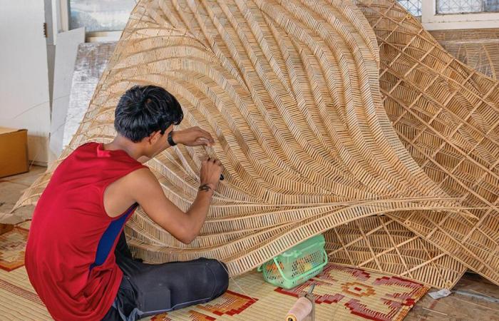 En Bangkok, el saber hacer dorado de los tejedores de cestas de bambú