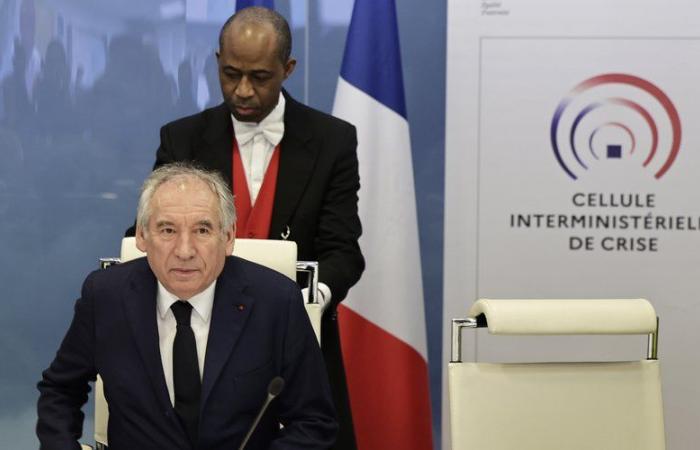 François Bayrou consulta para formar gobierno antes de atacar su “Himalaya de las dificultades”