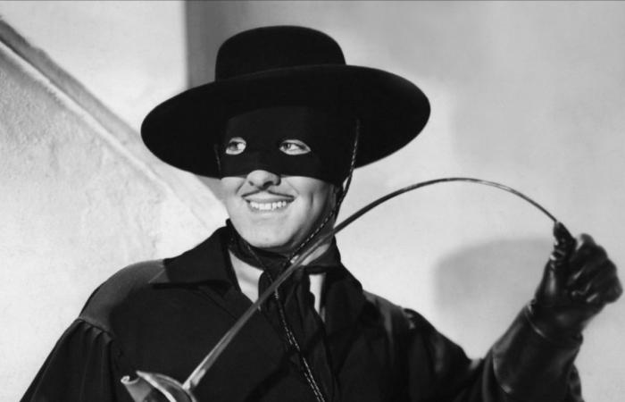 “Zorro”, el héroe enmascarado, bajo el traje ligeramente desilusionado que luce Jean Dujardin