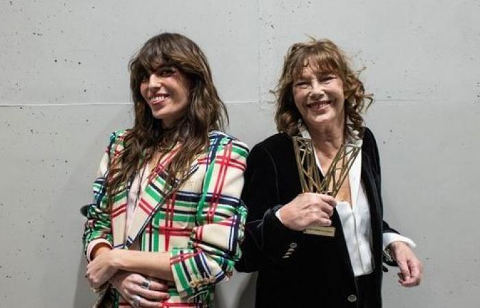 Lou Doillon y su hijo Laszlo: momento suspendido en el cementerio de Montparnasse con Jane Birkin