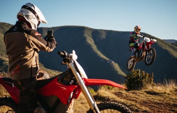 La enduro eléctrica Stark Varg EX sale a la carretera desde 12.900 euros