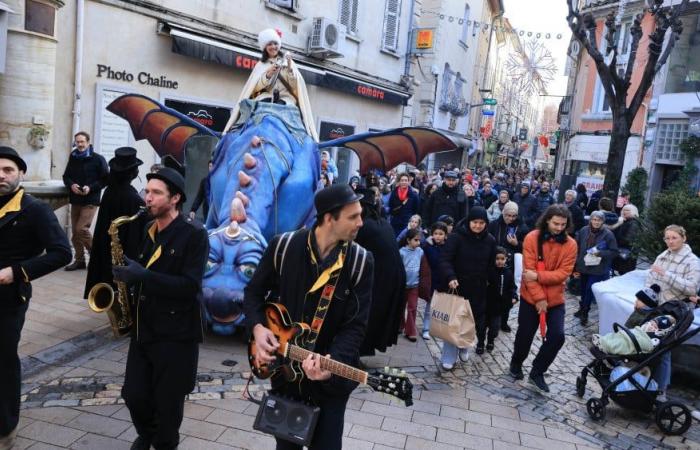 Entre música, magia y poesía, Navidades insólitas iluminan las vacaciones en Carpentras