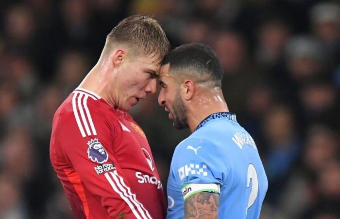 La carta de amor de Rasmus Hojlund regresa después del choque de Kyle Walker durante la victoria de Man Utd por 2-1 en Man City en el derbi de Manchester | Noticias de futbol