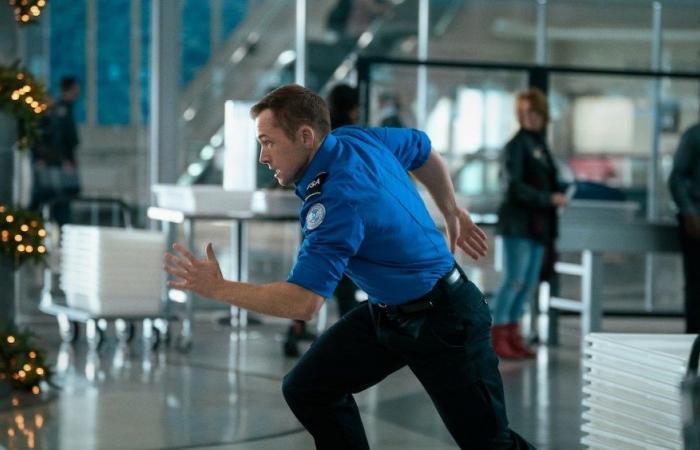 Taron Egerton de Carry-On habla sobre escenas de pelea desordenadas y ese final extremo