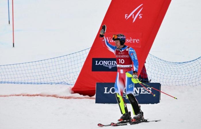 Amiez cae y deja ganar a Kristoffersen el slalom de Val d’Isère