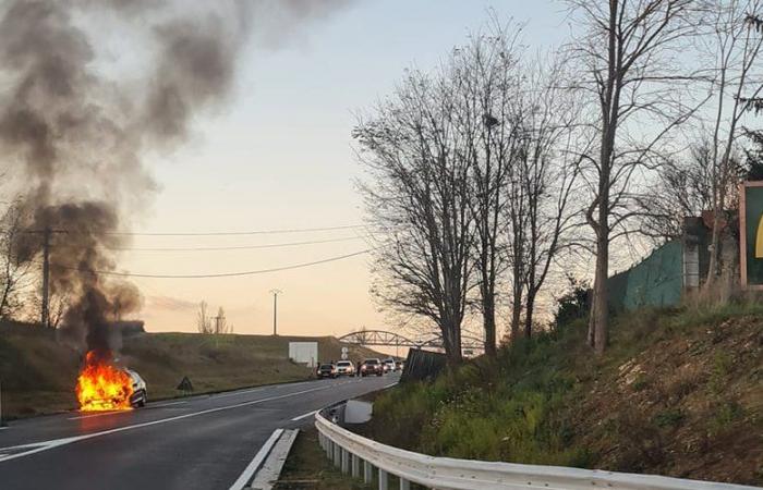 Un coche en llamas en la RN 21, sorprendido consumiendo drogas… Noticias en Lot y Garona