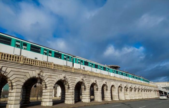 París: el tráfico interrumpido este lunes por la mañana en las líneas 6 y 14 del metro