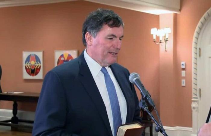 Dominic LeBlanc reemplaza a Chrystia Freeland como ministra de Finanzas