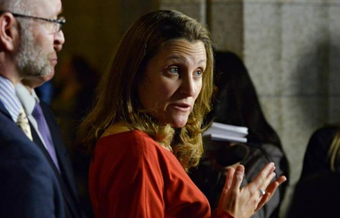 Dimisión de Chrystia Freeland: la actualización económica prevista para esta tarde finalmente se realizará