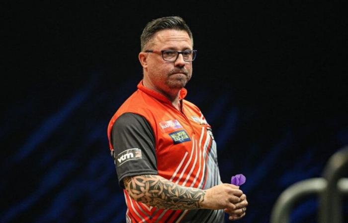 Robert Owen sella su remontada con estilo contra Niels Zonneveld y mantiene vivas las esperanzas del Tour Card en el PDC World Darts Championship