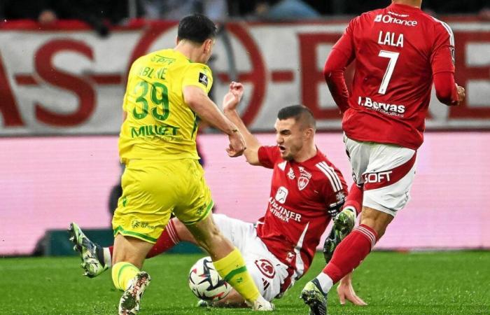 Brendan Chardonnet jugó con una costilla rota contra el FC Nantes