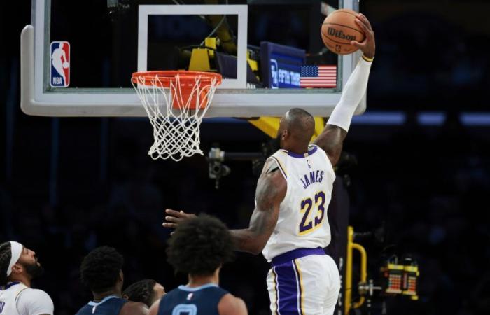 Anthony Davis anota 40 puntos, LeBron James tiene 18 a cambio para ayudar a los Lakers a vencer a los Grizzlies, 116-110