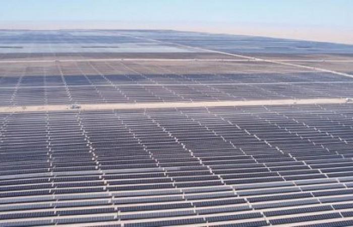 AMEA Power pone en marcha una planta solar fotovoltaica de 500 MW en Egipto