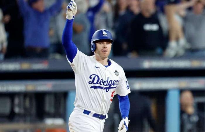 La pelota de Grand Slam de Freeman se vendió por una fortuna