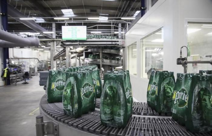 Perrier bajo amenaza de detener su producción de agua mineral natural