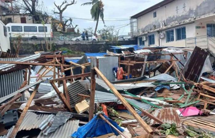 [EN IMAGES] Ciclón Chido: las labores de socorro están en marcha en Mayotte, maltrecha y sin todo