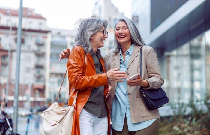 ¿Y si tus canas pudieran recuperar su color? La respuesta científica