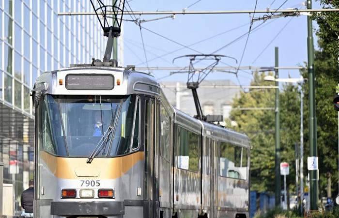 Una mujer muere tras ser atropellada por un tranvía en Schaerbeek