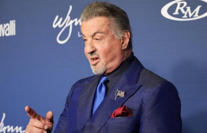 Sylvester Stallone enoja a sus vecinos con una barrera de algas para proteger su mansión de 50 millones de dólares.