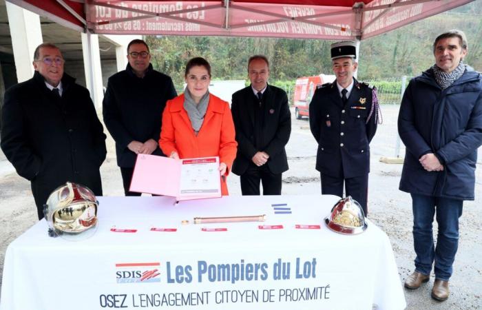 Colocación de la primera piedra del nuevo centro de bomberos y salvamento – Medialot