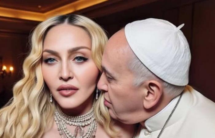 “Inapropiado”: ​​Madonna divide internet al compartir fotos en lencería falsa con el Papa