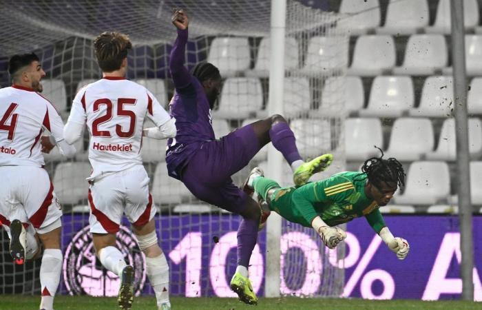 Los padres de Matthieu Epolo hablan tras su partido en Beerschot: “Nuestro hijo es el primero en cuestionarse después de cada partido”