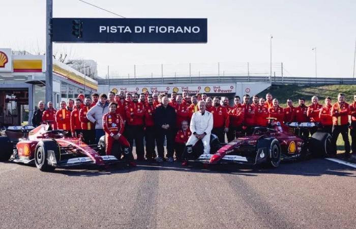 Carlos Sainz se despide de su familia en Fiorano