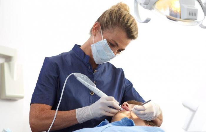 “Todo va sobre ruedas”… El CHU promete atención dental sin dolor