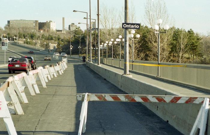 Caso de homicidio de Christopher Smith, 1996: arresto y cargo de asesinato en segundo grado