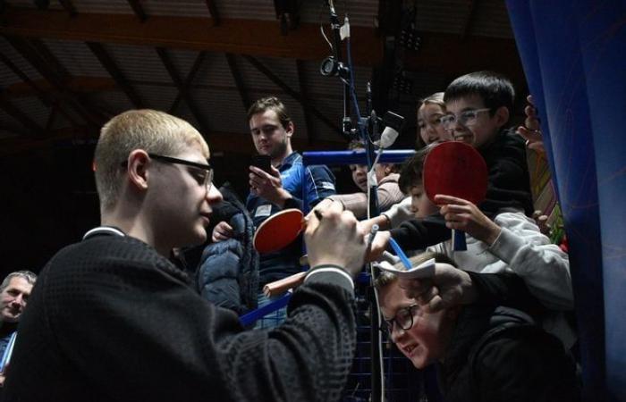 Un público hirviente en Vacheresse, frente a un Alexis Lebrun que también está en llamas: una fiesta de ping muy exitosa