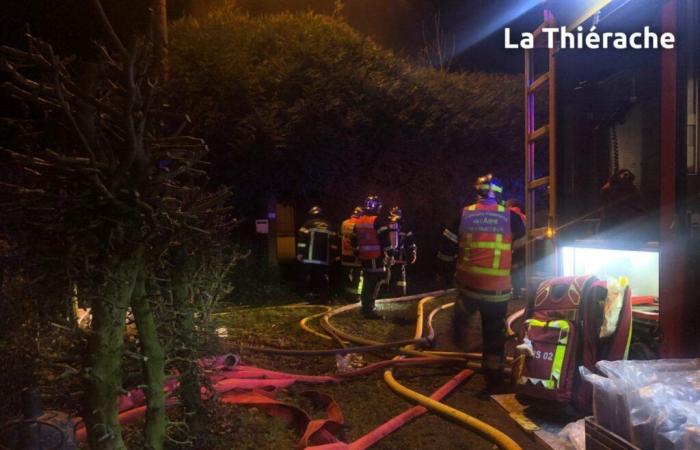 Puisieux-et-Clanlieu: incendio en una casa, allí se encuentra 1 hombre fallecido.