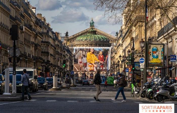 París: ¿El “baúl gigante” de Louis Vuitton en los Campos Elíseos enfrenta una amenaza legal?