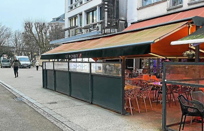 “Lorient apesta”: tras otro saqueo de su bar, testifica el jefe de Monroe