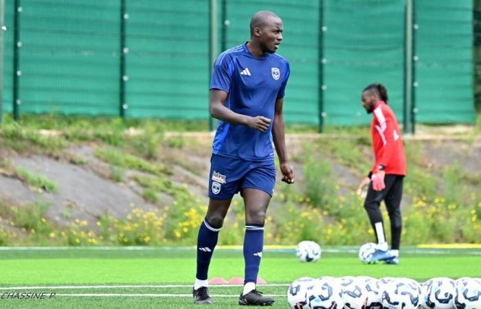 Cédric Yambéré: “En los estadios de las divisiones inferiores se oye de todo. Eso es lo gracioso, porque hay algunos que tienen mucha inspiración (risas)”