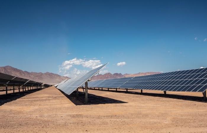 La nueva planta de energía solar de Asuán abastece a 300.000 hogares