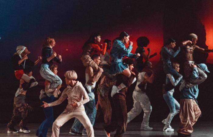 En el Louvre, Zaho de Sagazan y (La)Horde en “La noche de los tontos”